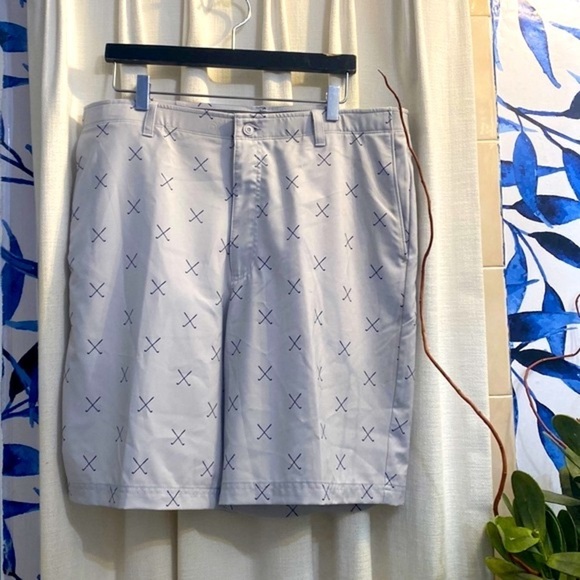 Men’s Gray Golf America Golf Club Print Polyester & Spandex Golf Shorts Size 36 - Picture 1 of 7